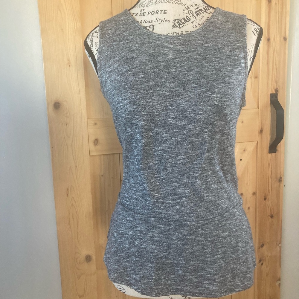 Banana Republic Knit Melange Gray Sleeveless Women's Top Peplum Back Zip Medium